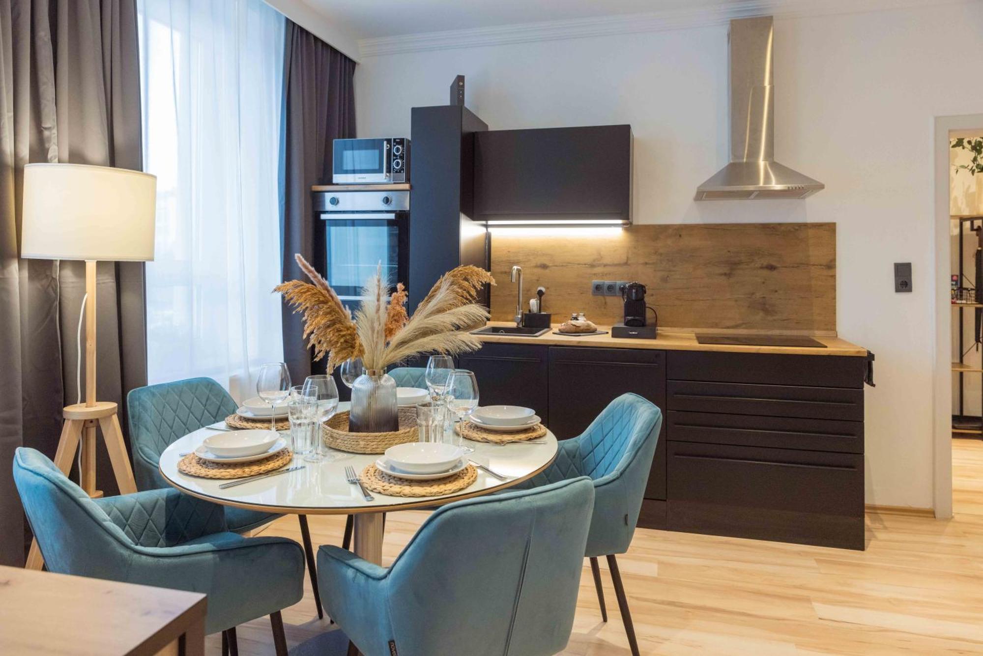 הוף Schillerapartment Hof, Kueche, 24H Digital-Checkin, Parkplatz, Wlan250Mbit מראה חיצוני תמונה