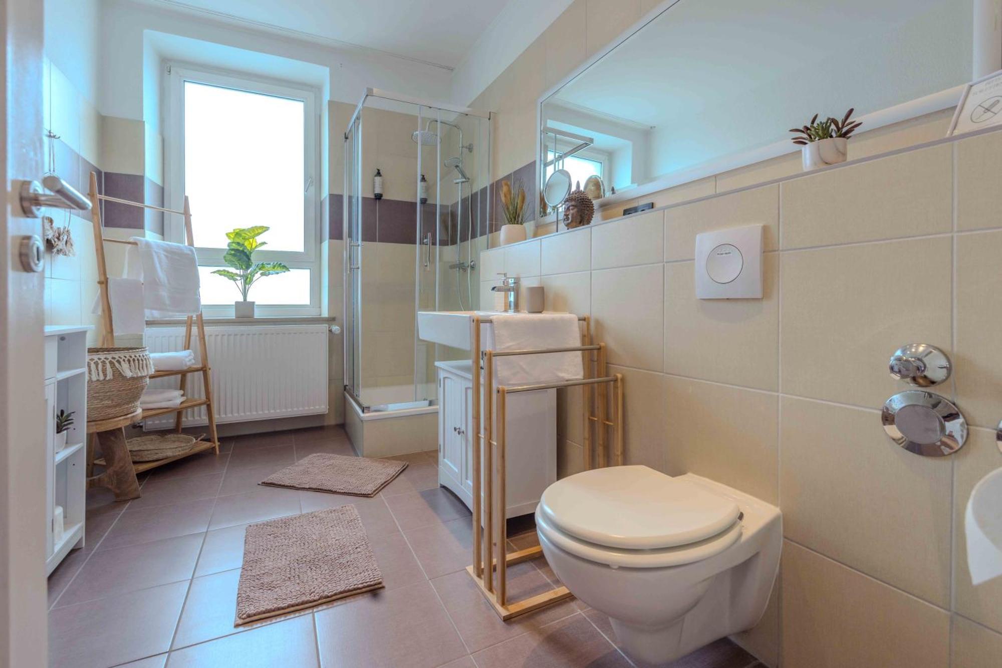 הוף Schillerapartment Hof, Kueche, 24H Digital-Checkin, Parkplatz, Wlan250Mbit מראה חיצוני תמונה